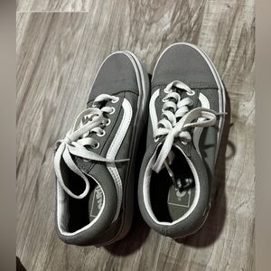Size 6 Women’s Vans